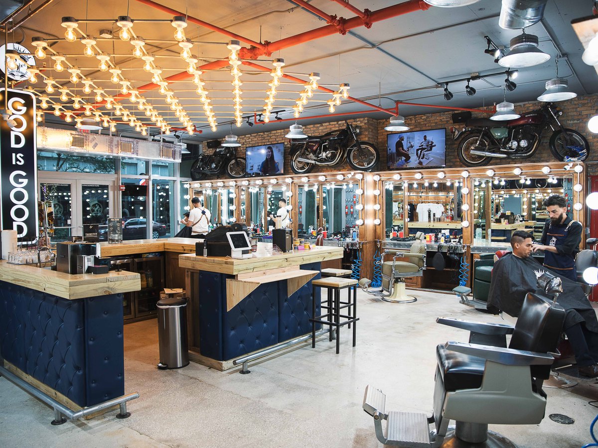 Men's Haircuts Near Me in Sunny Isles