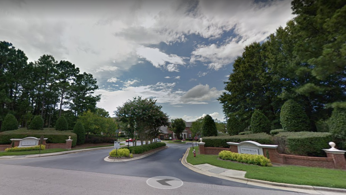 Thornhill Apartments in Raleigh sold to Philadelphiabased IRT Living