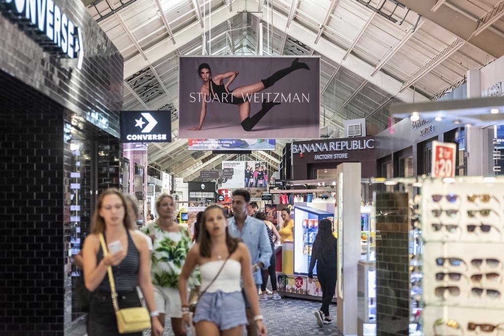 Sawgrass Mills shoppers show up early for Black Friday