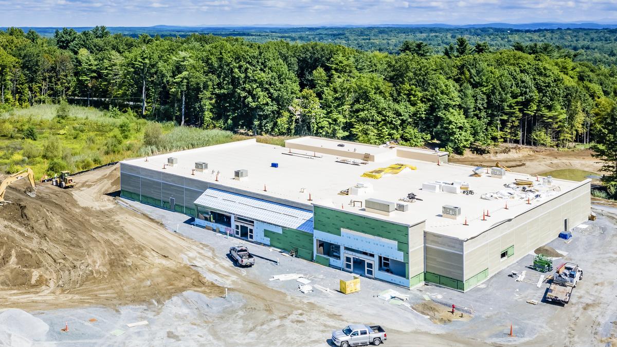 Hannaford supermarket set to open in Ballston in November, ground lease