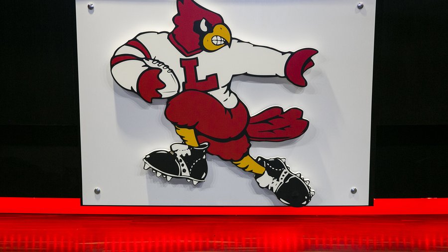 CRAWFORD, Gallery: Tour the new Louisville football players' lounge in  Cardinal Stadium, Sports
