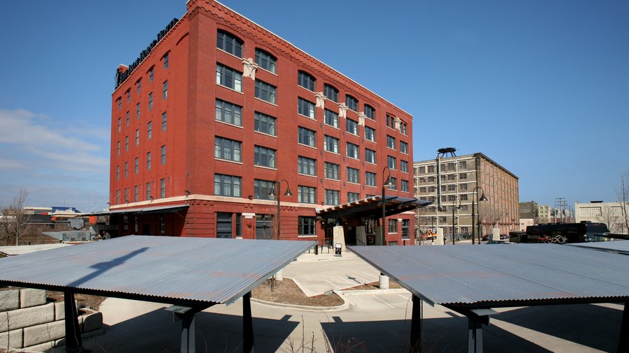 Tim Dixon offers 2 million toward deal to keep ownership of Iron Horse