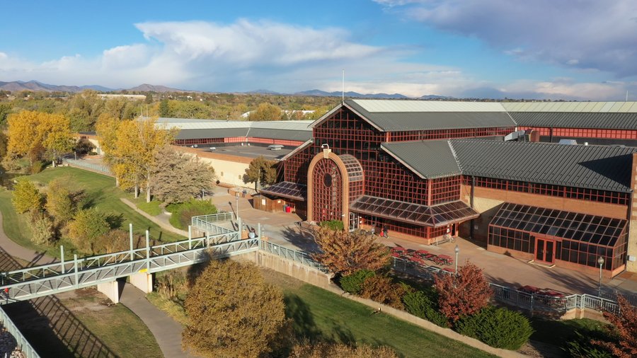 Dish promises 2,000worker wireless HQ in Colorado as AG drops out of