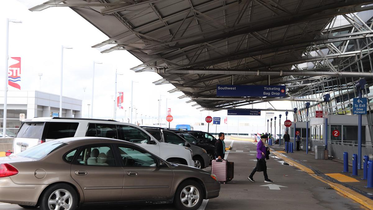 St. Louis Lambert International Airport expanding passenger drop-off - St. Louis Business Journal