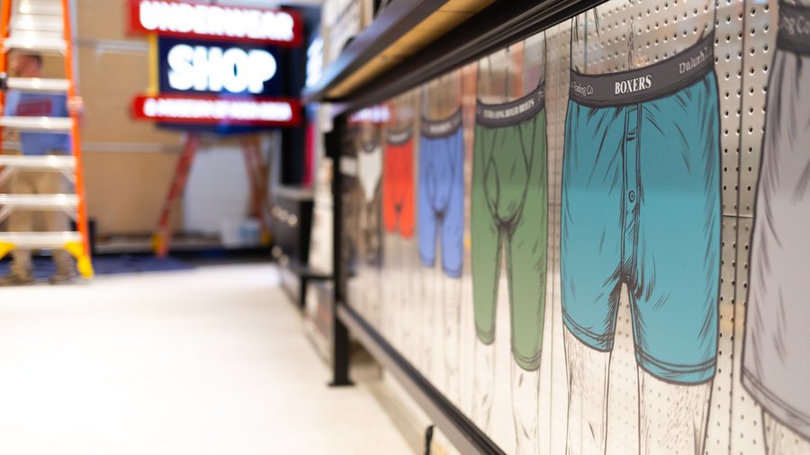 Duluth Trading Company Underwear TV Spot, 'Off-Key Carolers
