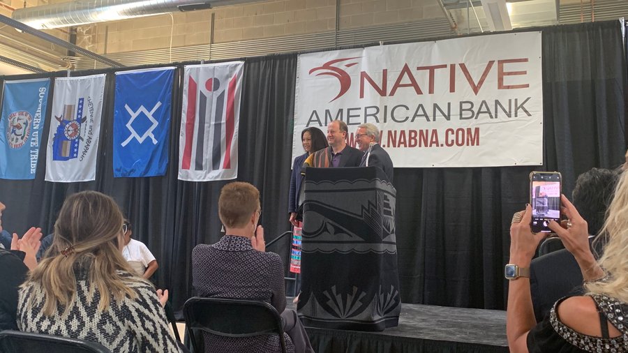 Country’s largest Native Americanowned bank opens new HQ and 1st