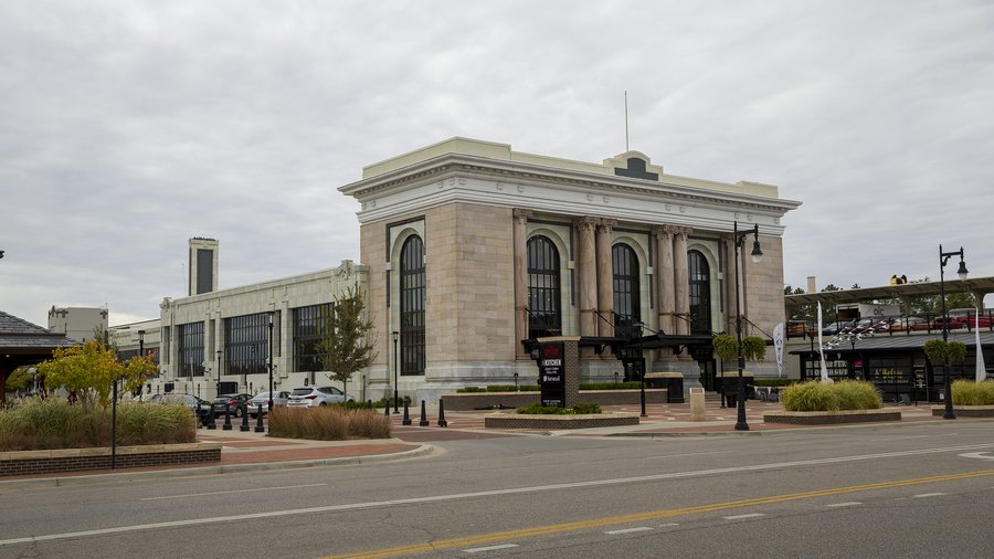 Photo gallery See the top 25 buildings for Wichita office space