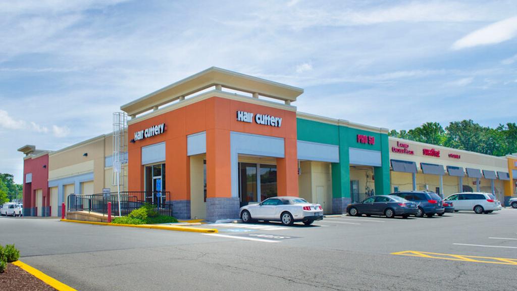 Federal Realty To Sell Half Of Falls Church Shopping Center To Eya Washington Business Journal