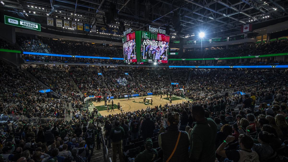 Scenes from Milwaukee Bucks' soldout home opener Slideshow