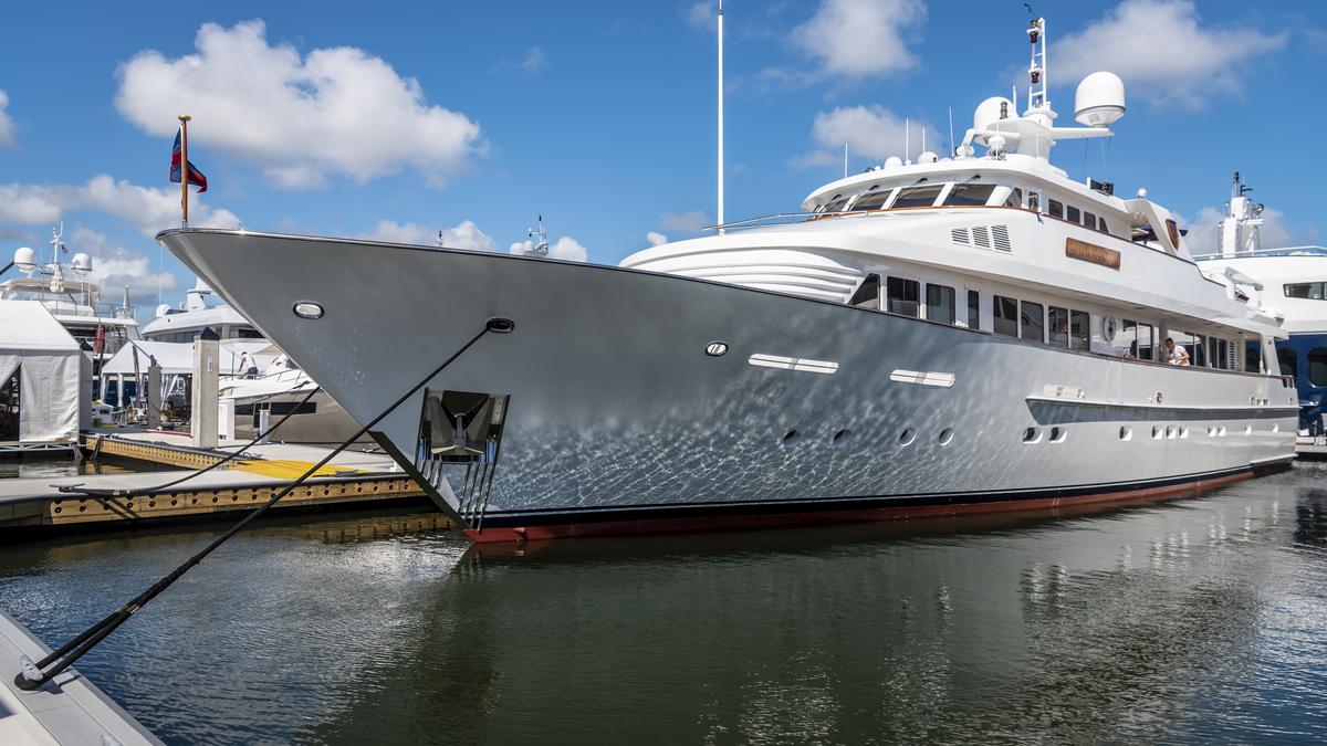 An Inside Look At Lady Victoria A 120 Foot Yacht On Display At The 2019 Fort Lauderdale International Boat Show South Florida Business Journal