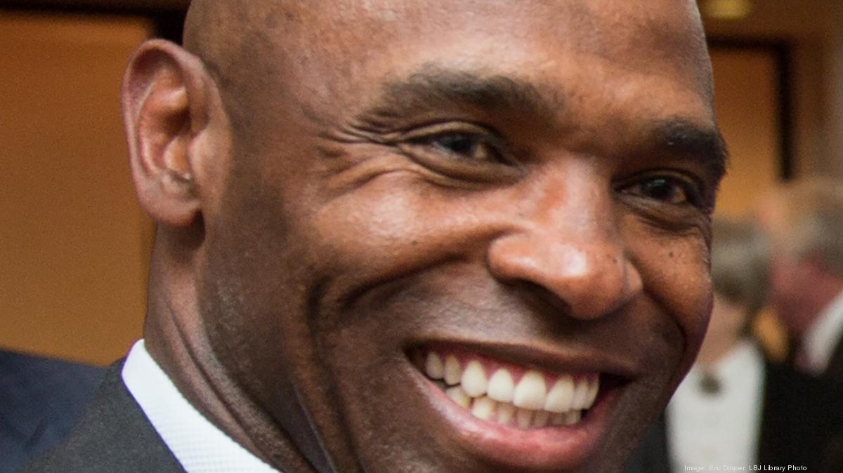 Usf S Charlie Strong Among Highest Paid Ncaa Coaches Tampa Bay