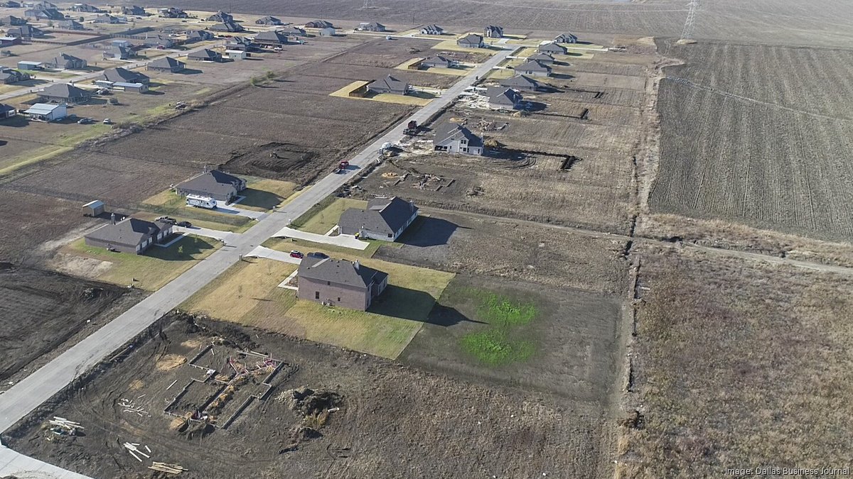 Claims against indicted Dallas developer Tim Barton cloud residential