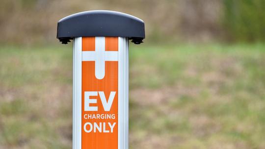 PlugIn Stations Online sign "EV charging only" 11 2019 04