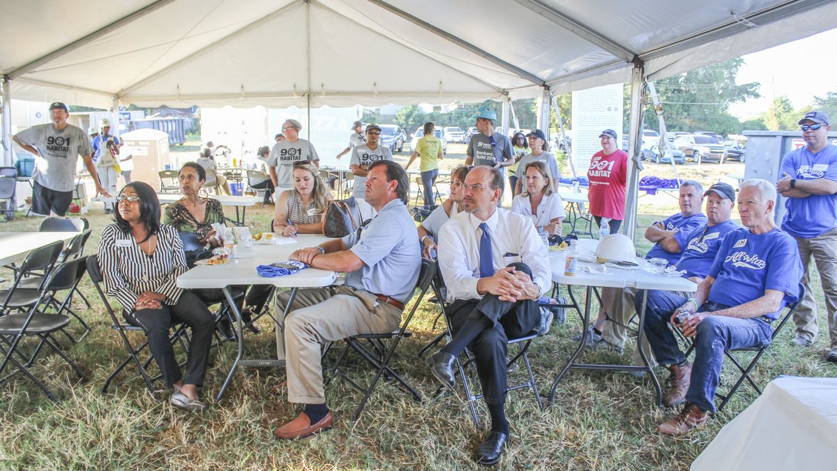 Habitat for Humanity of Greater Memphis, IberiaBank bring banks together to help those in need