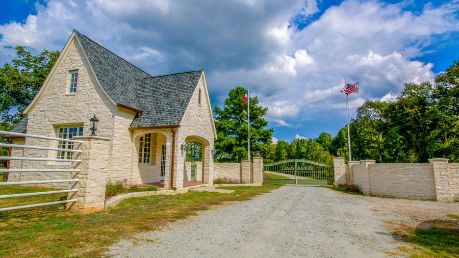 Sample Texas Ranch Texas ranches now on the market across the Lone Star State (photos ...