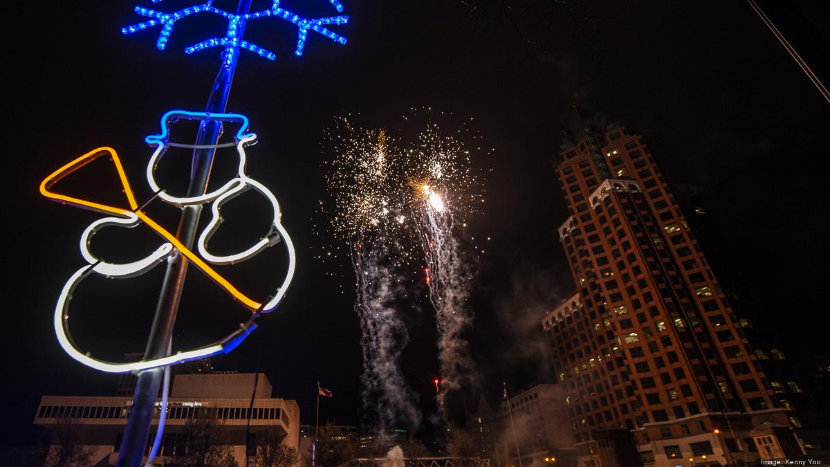 Fireworks and holiday events light up downtown Milwaukee Slideshow