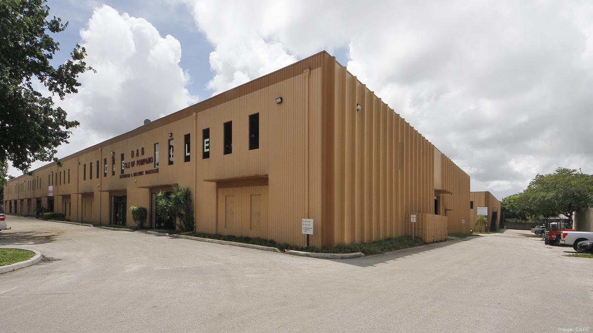 Redfearn Capital, Foundation Capital Partners and Wheelock Street Capital buys warehouses in