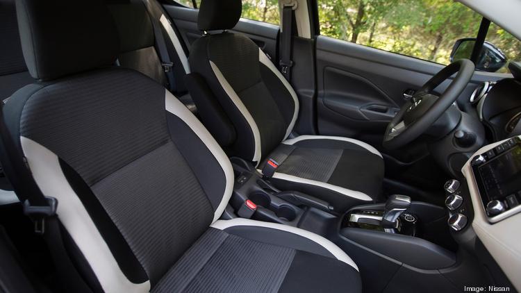 2020 nissan versa seat covers