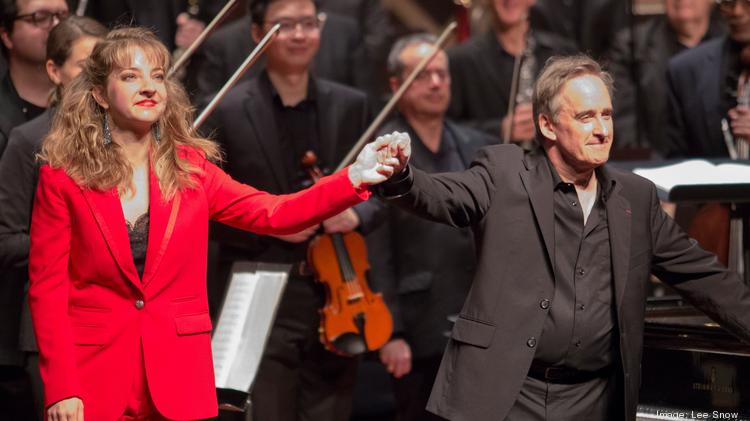 French pianist Lise de la Salle dazzled as soloist in Schumann's Piano Concerto, conducted by James Conlon.