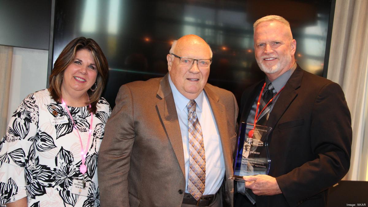 Huff Realty founder receives lifetime achievement award - Cincinnati ...