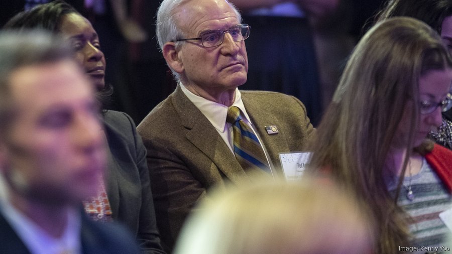 Kellner joins DNC Host Committee as honorary chair, contributes