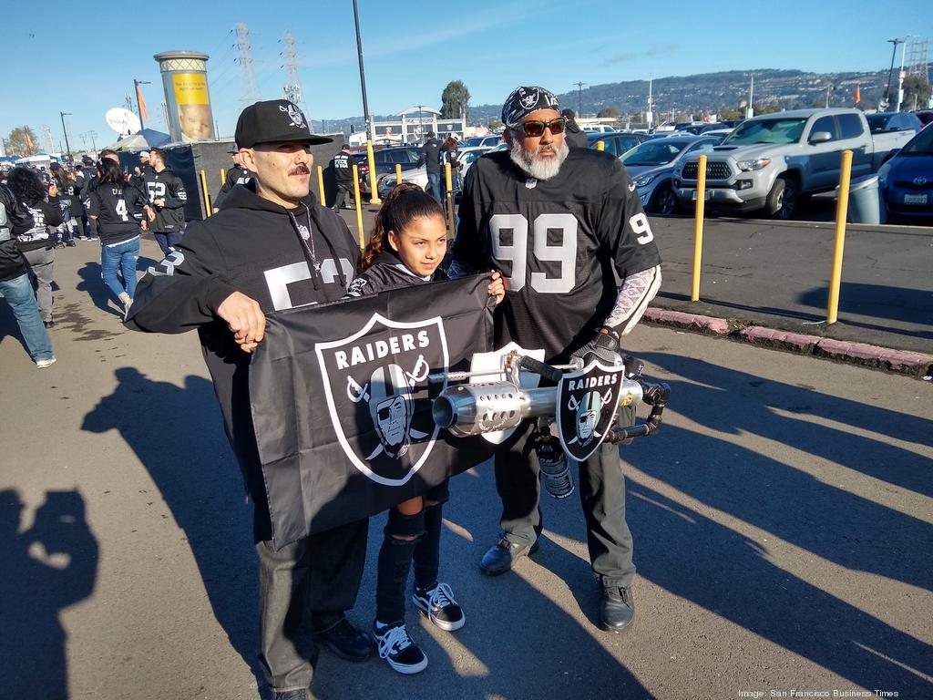 Raiders' final game at Oakland Coliseum marked by cheers, jeers and lost  jobs - San Francisco Business Times