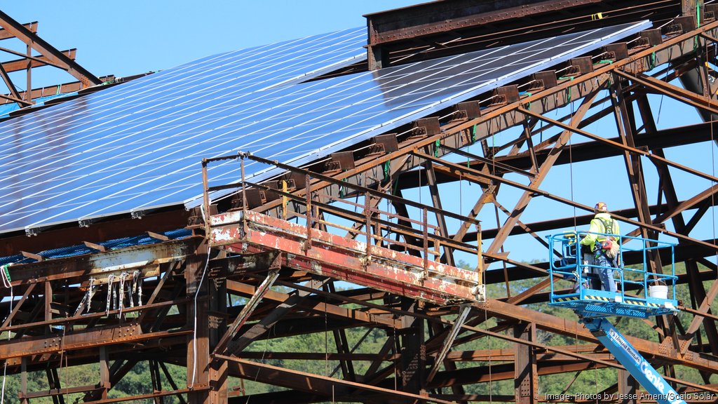 Pittsburgh Steelers install solar panels at Heinz Field