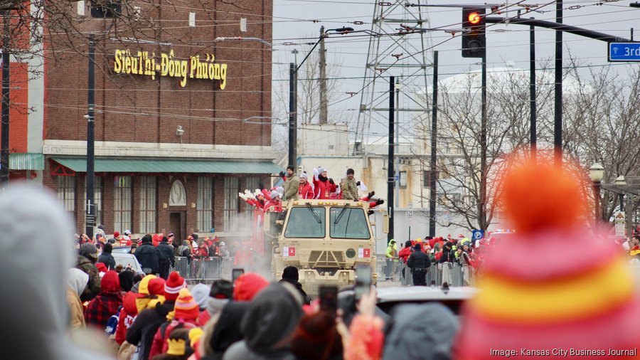 Chiefs add warming stations for fans at Christmas Eve game