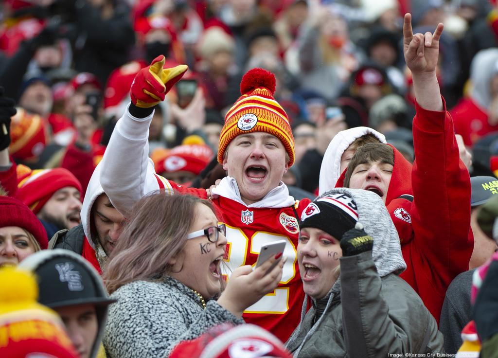 Police: Multiple children separated from parents at Chiefs parade