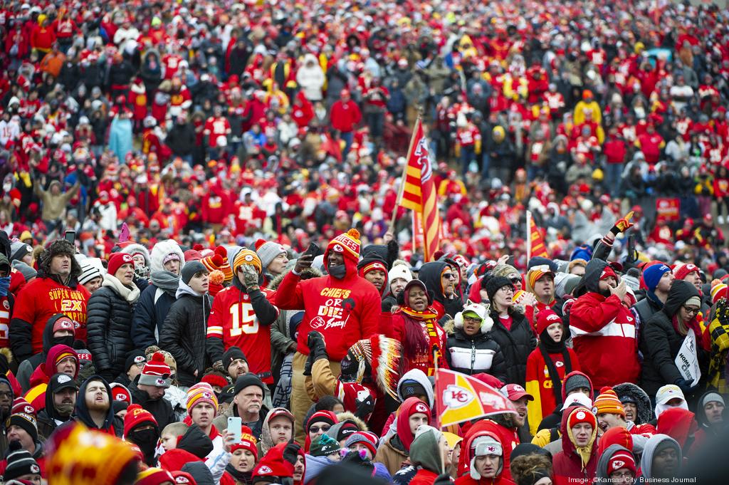 Kansas City Chiefs home opener features fewer fans, social justice, Mahomes  - Kansas City Business Journal