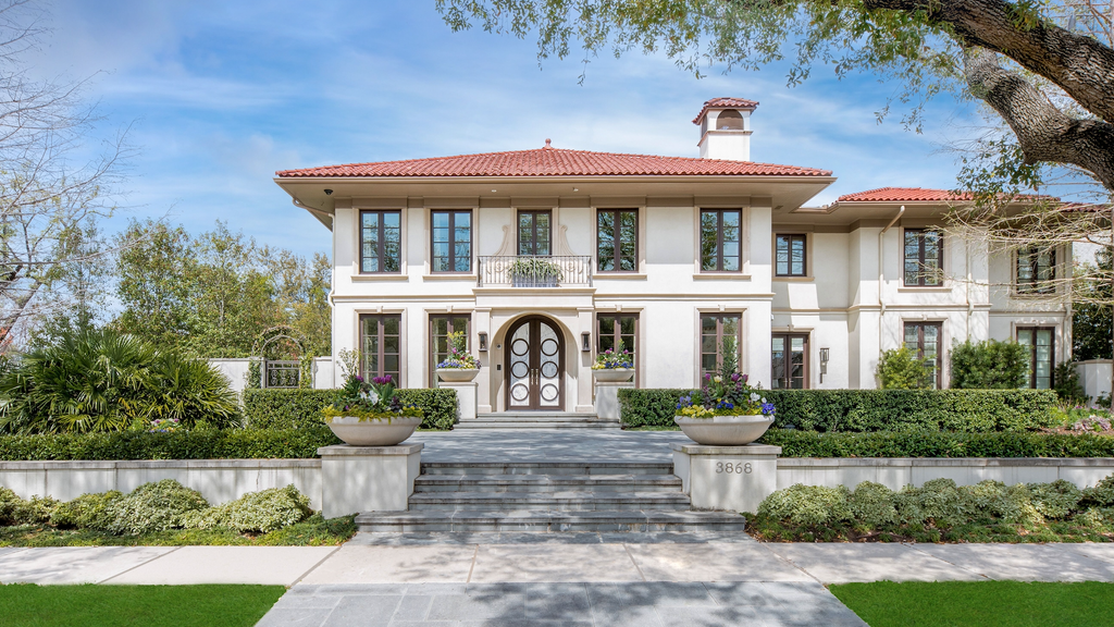 Peek inside former Dallas Cowboys star Jason Witten's Westlake mansion for  sale