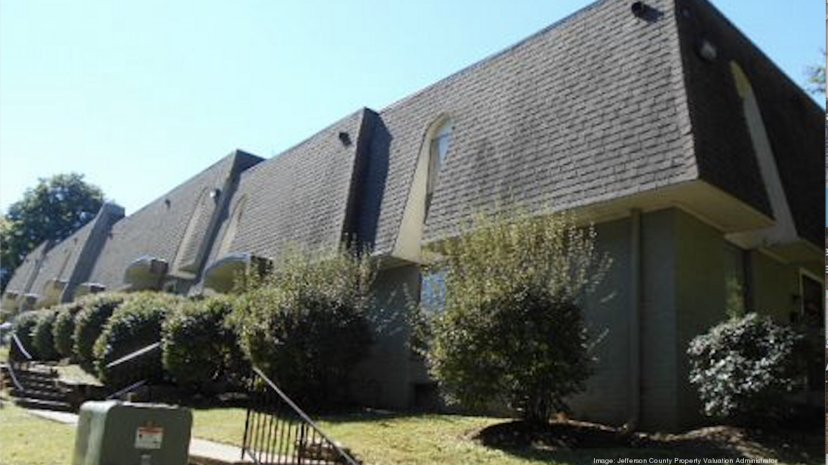 1Sharpe Capital buys Stony Brook Place, Shelby Crossing apartments in