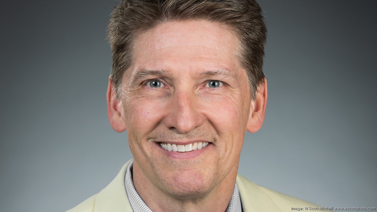 Fiesta Bowl executive Mike Nealy steps down after 8 years Phoenix