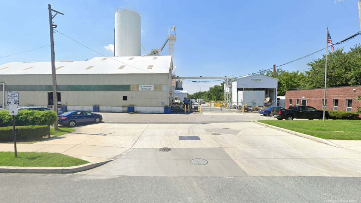 Baltimore developer proposes townhomes for Locust Point industrial site