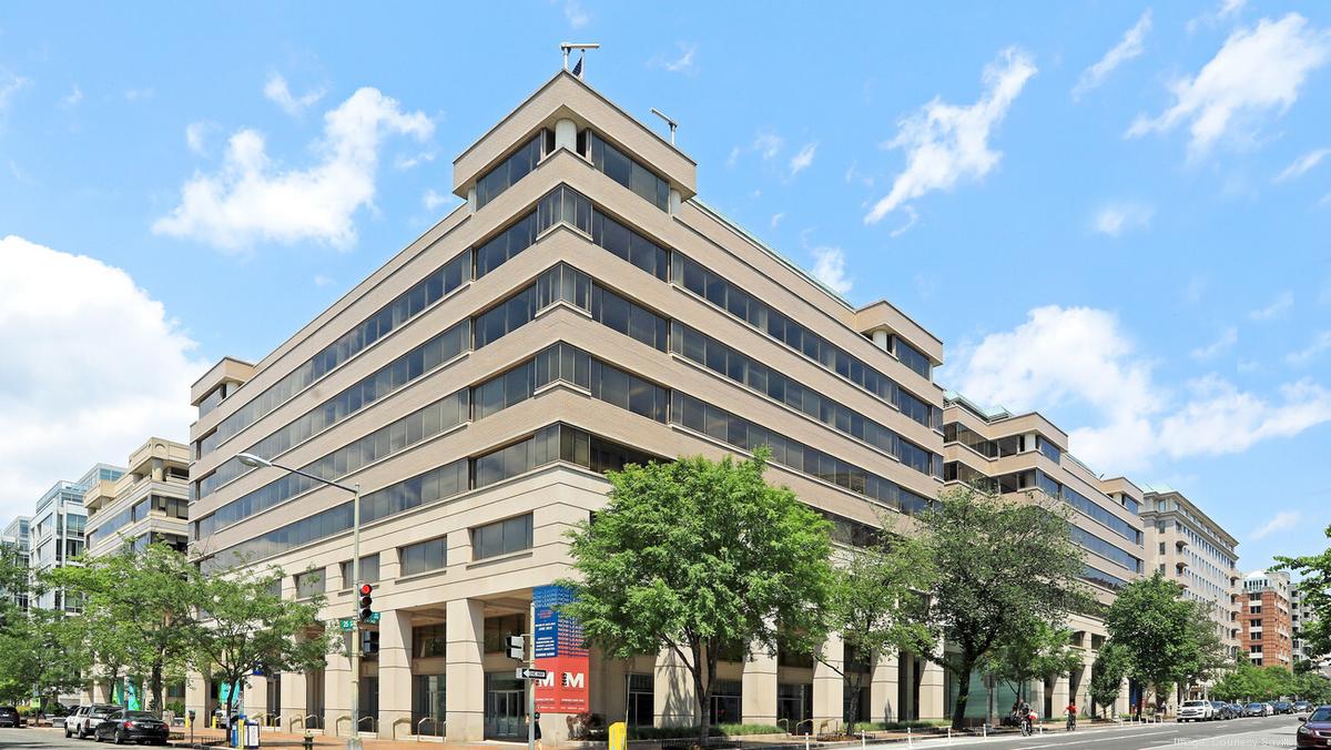 Best Real Estate Deals honoree EAB HQ Lease Washington Business Journal