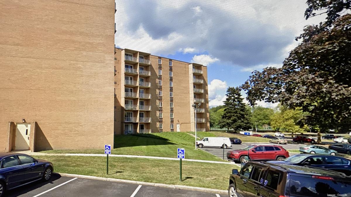 Roxborough building sells; projects receive construction loans