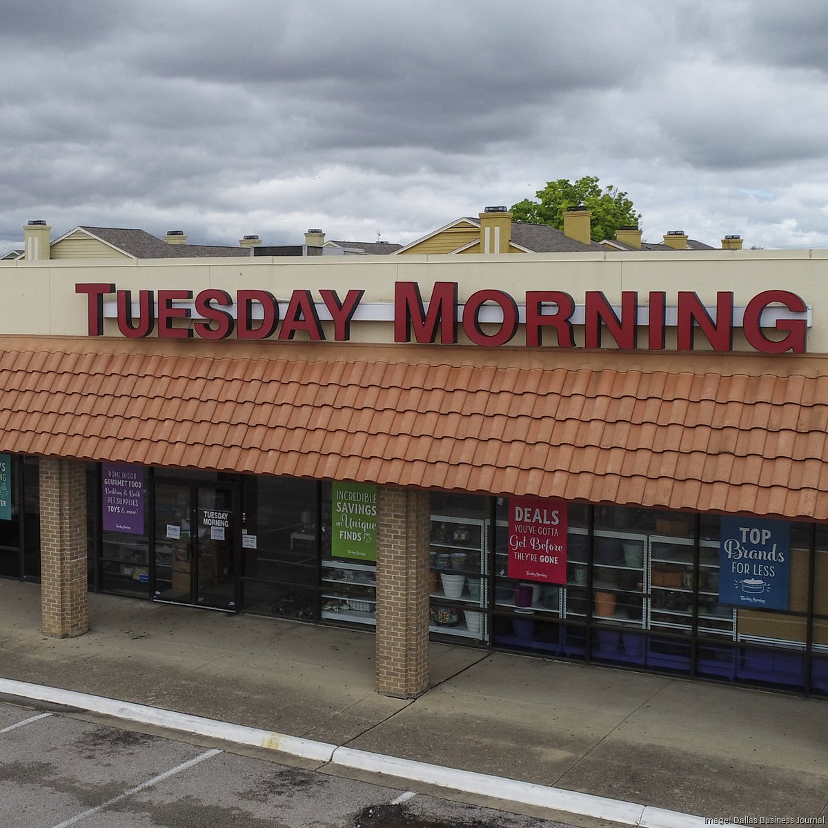 Tuesday Morning closes in Johnson County, Lee's Summit