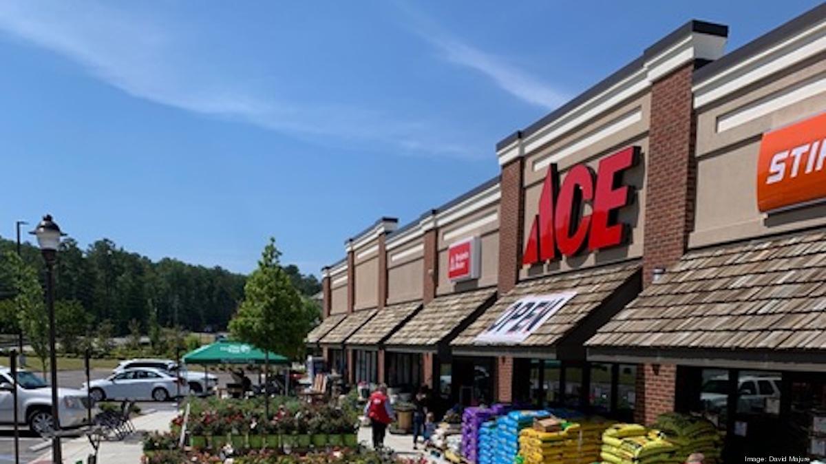 Ace Hardware to hire 30,000 employees this summer Chicago Business