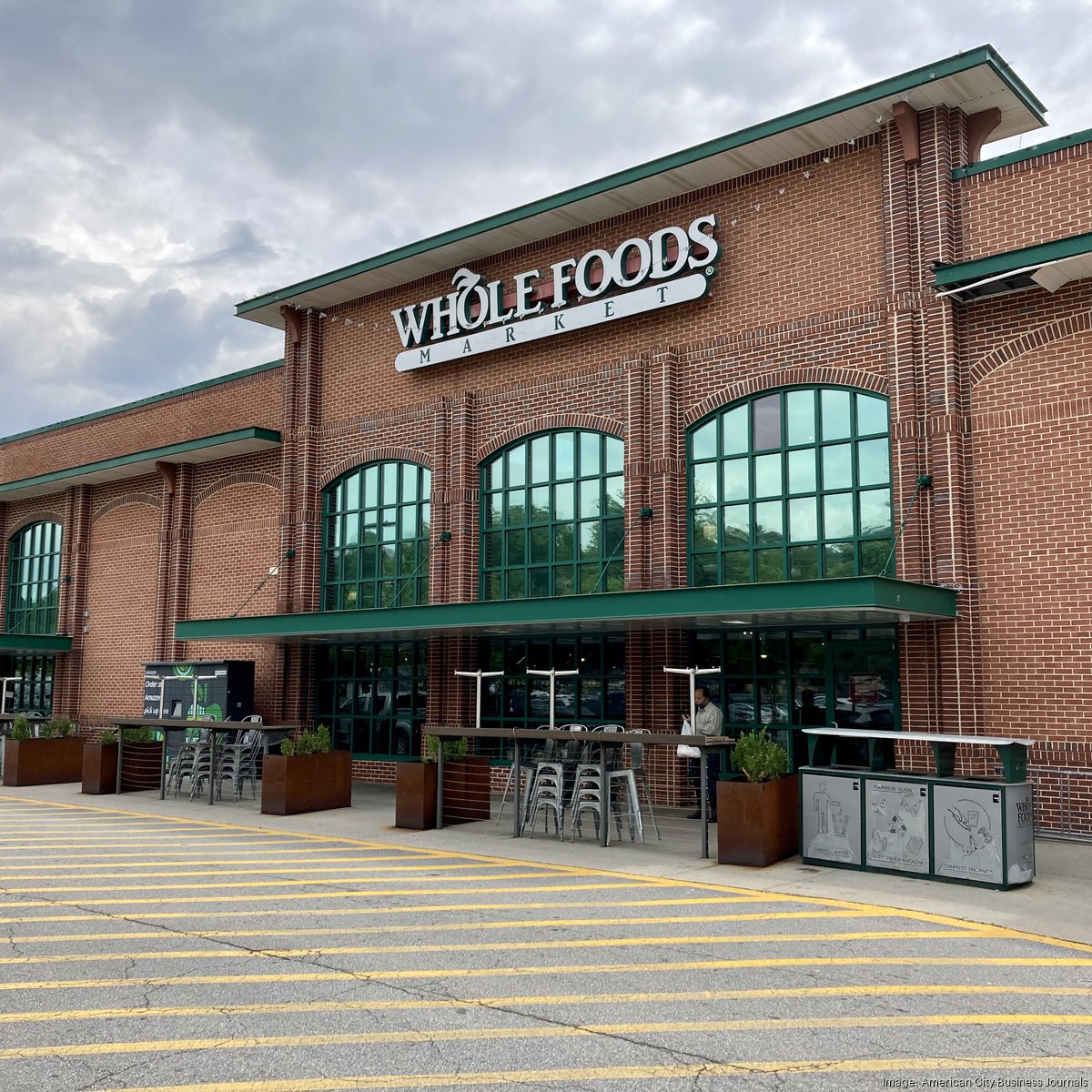 https://media.bizj.us/view/img/11670932/whole-foods-midtown-place*1200xx3024-3024-504-0.jpg