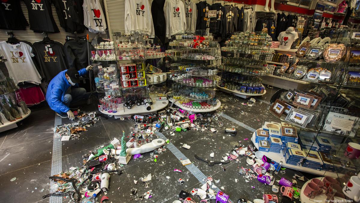 WATCH: Macy's Is Looted in New York City's Herald Square