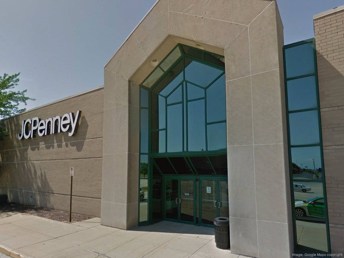 JCPenney Opens Doors After-Hours for Illinois Tech Students at “Suit-Up”  Event