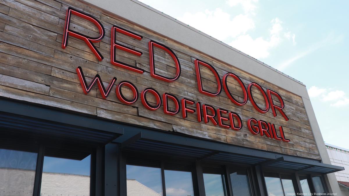 Red Door Woodfired Grill sets grand opening for Lenexa restaurant - Kansas  City Business Journal
