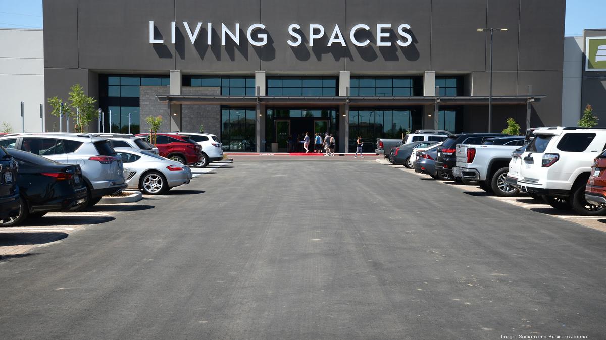 living spaces roseville        <h3 class=