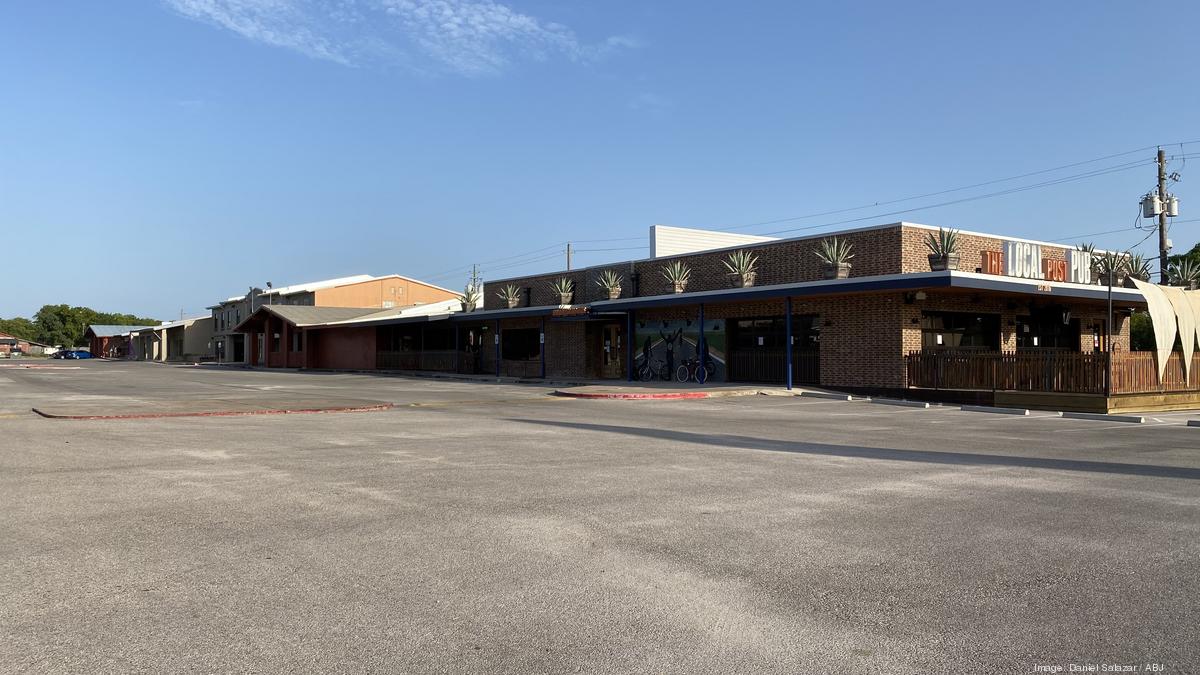 Dallas firm seeks to build hundreds of apartments off Austin