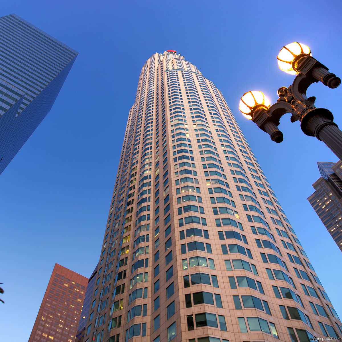 Vista Patio On The 69th Floor Of The US Bank Tower Is Now Closed