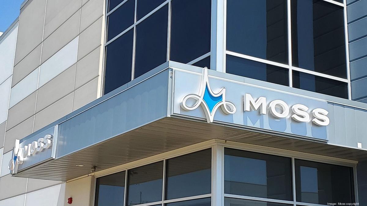 Moss moves into new 180,000-sq.-foot headquarters - Chicago Business ...