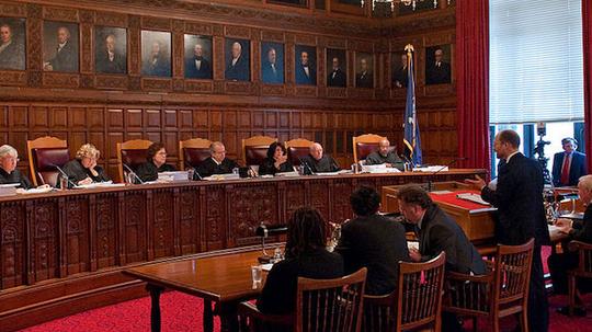 1024px-New_York_Court_of_Appeals_hearing_oral_arguments