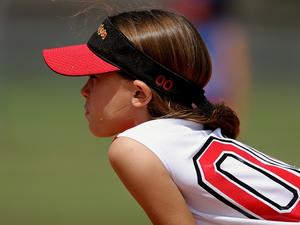 softball-player-female-youth-163375