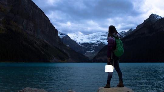 2016_09_20-LuminAID-PackLite-Max-solar-inflatable-lantern-lake-louise