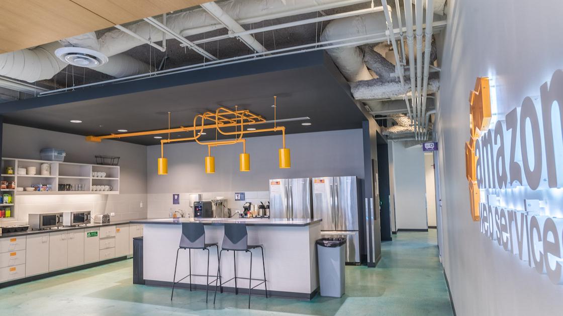 Chicago Inno Amazon Expands Chicago Footprint, With Office Space for